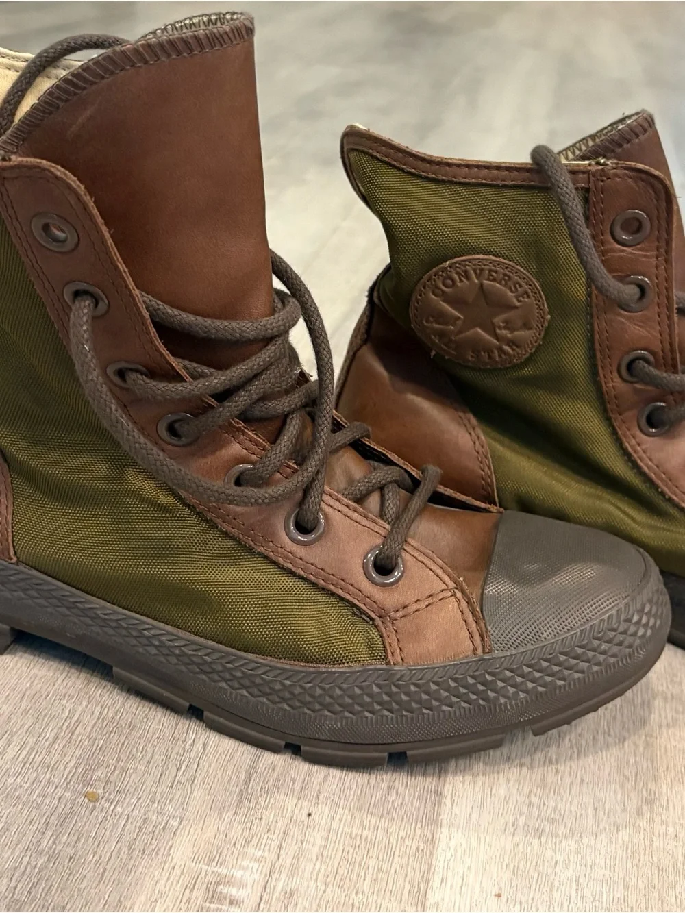 Converse Men's Boot in Olive Green and Brown (only worn once)
